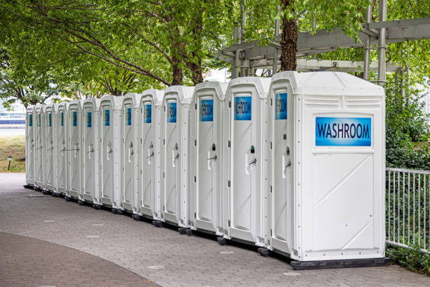 Porta potty delivery and setup in Deerwood, TX